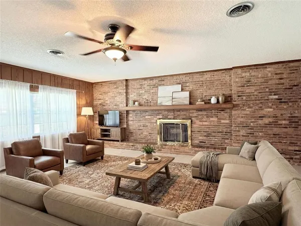 $2,400 | 4701 Northeast 7th Avenue, Ocala, FL 34479