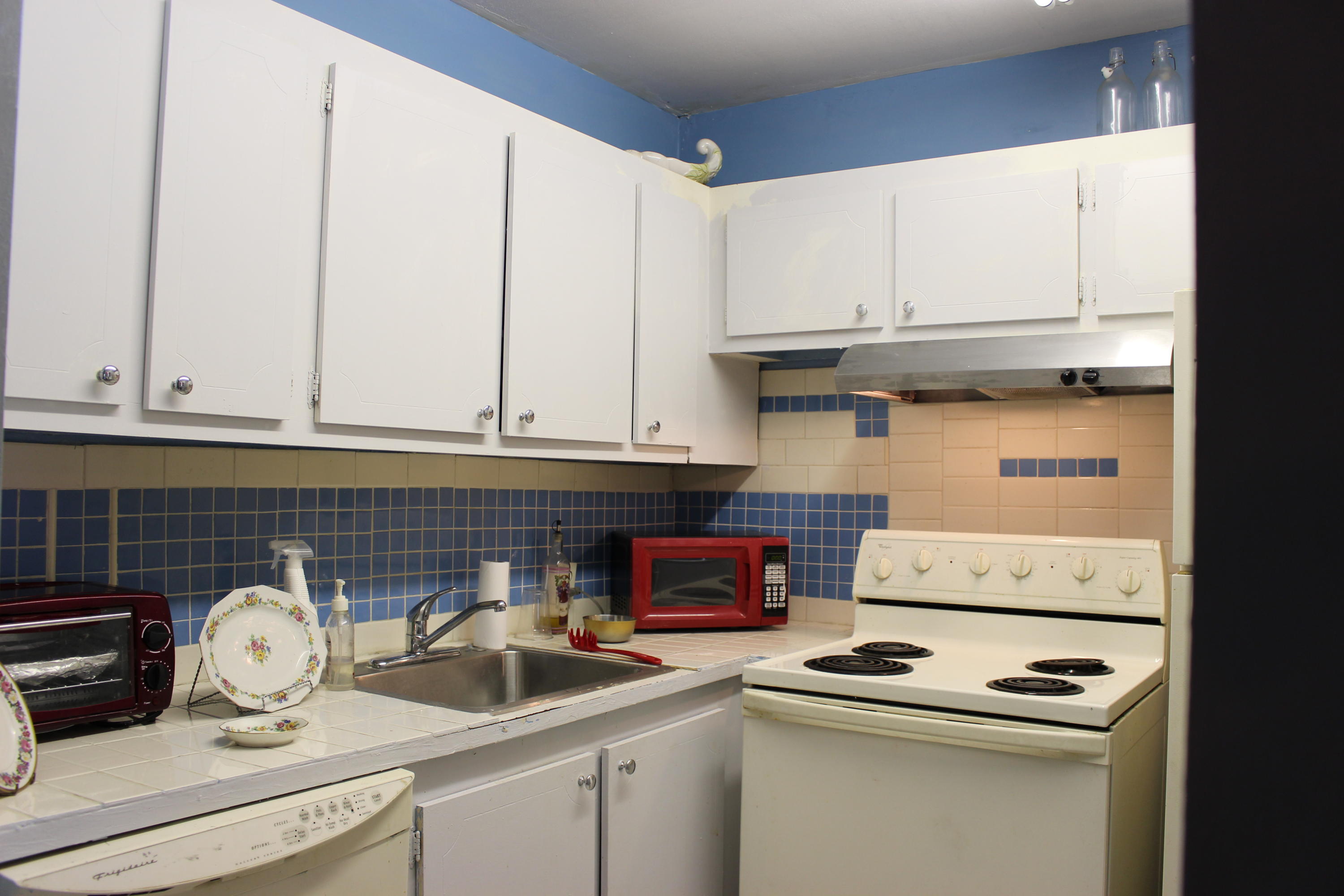 92 Dorset C Boca Raton, FL 33434 - Photo 12 of 28 IMG_9620