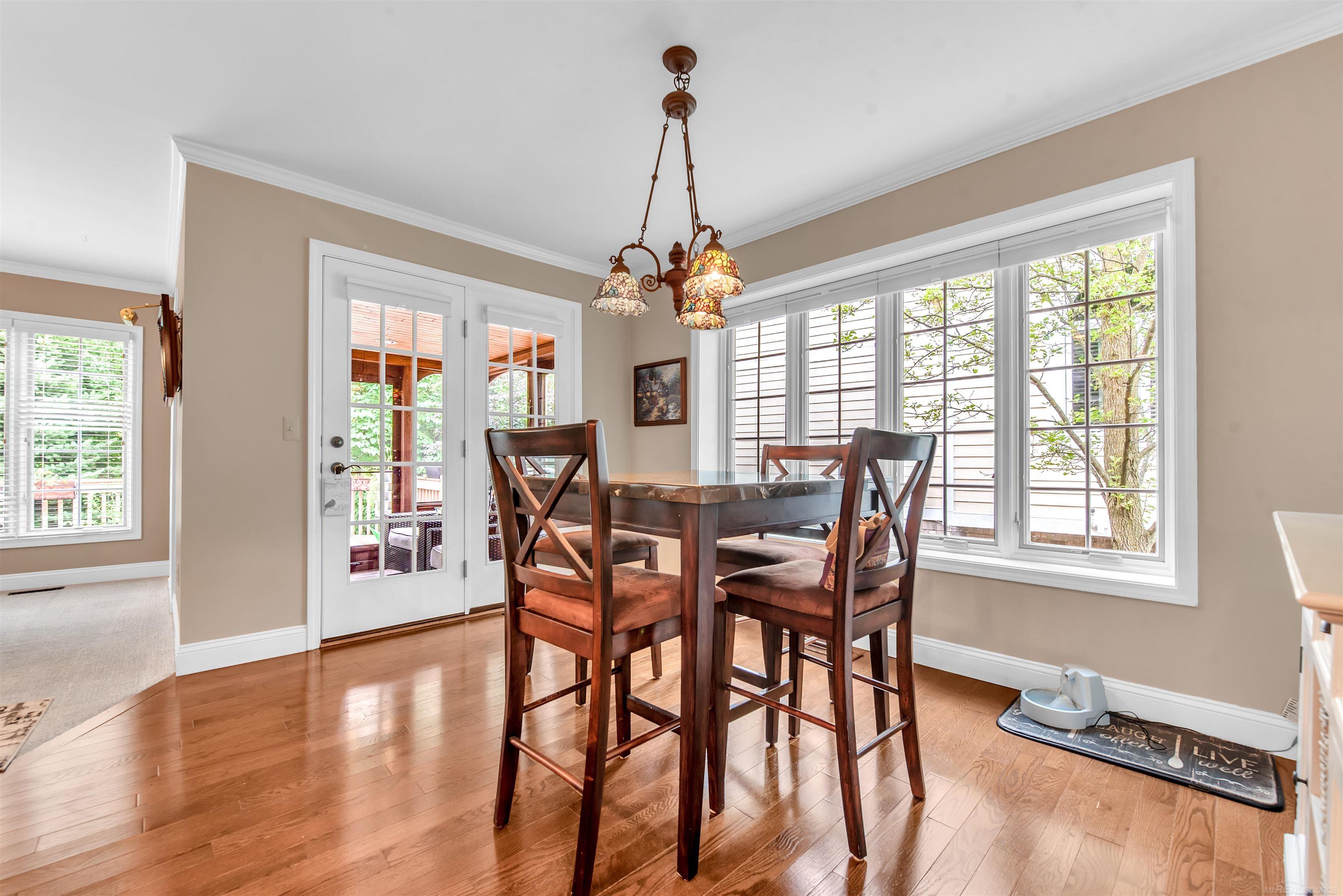 3111 Fairgrove Terrace Rochester, MI 48309 - Photo 11 of 35 50083664-10.JPG