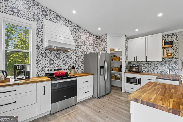 $449,000 | 929 Crescent Drive, Toccoa, GA 30577