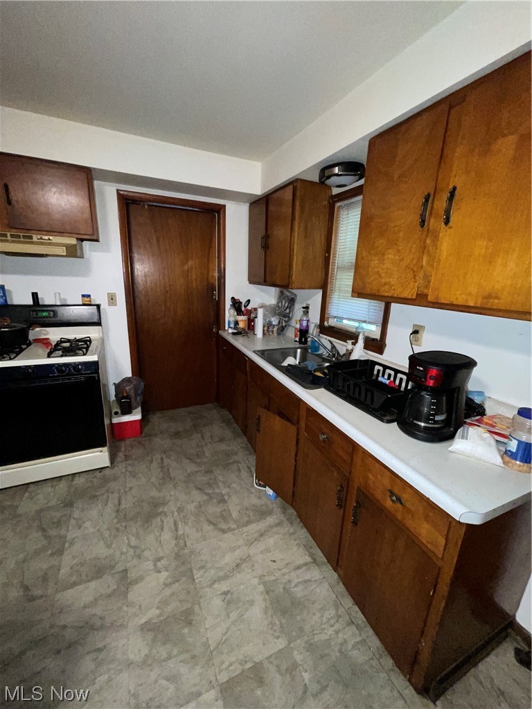 7903 Aetna Road Cleveland, OH 44105 - Photo 7 of 18 Gallery Image 7