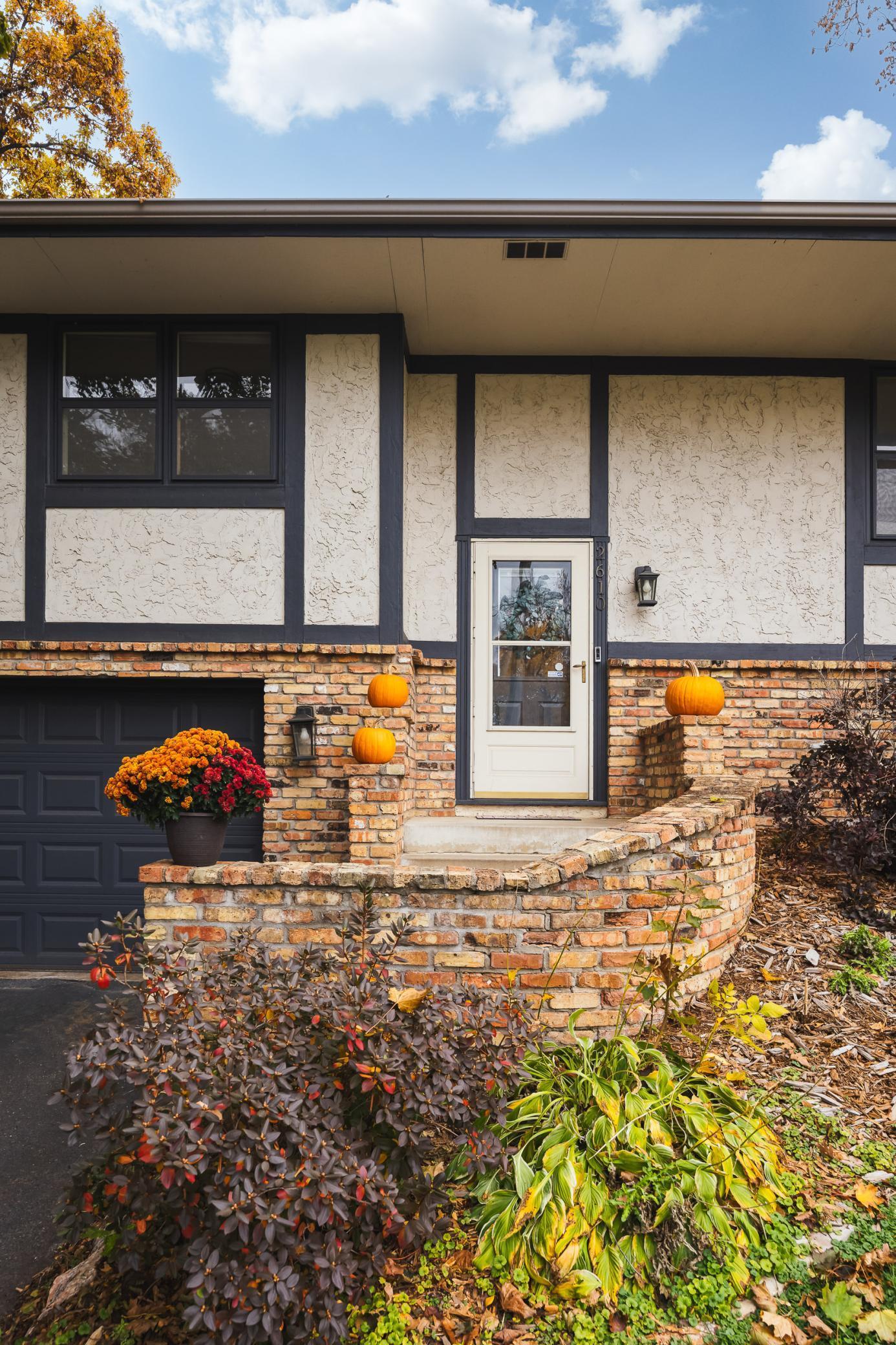 2610 Medicine Ridge Road Plymouth, MN 55441 - Photo 2 of 48