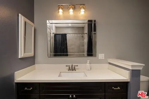 $699,000 | 1711 Grismer Avenue, Unit 72, Burbank, CA 91504