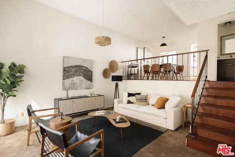 $699,000 | 1711 Grismer Avenue, Unit 72, Burbank, CA 91504