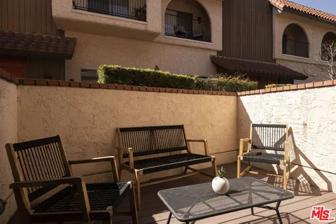 $699,000 | 1711 Grismer Avenue, Unit 72, Burbank, CA 91504