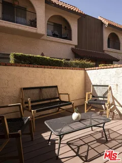 $699,000 | 1711 Grismer Avenue, Unit 72, Burbank, CA 91504
