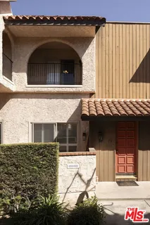 $699,000 | 1711 Grismer Avenue, Unit 72, Burbank, CA 91504