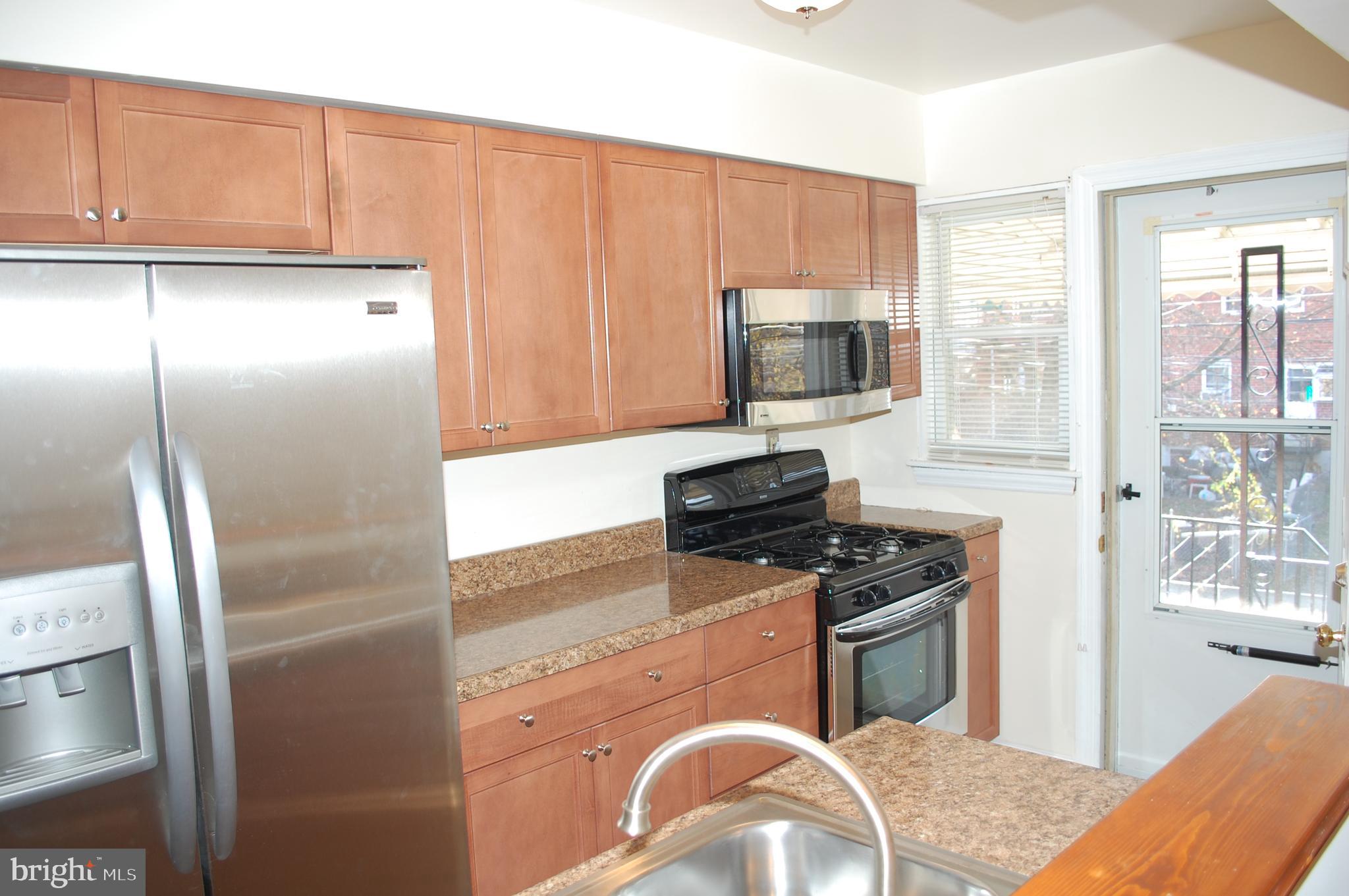 1707 Pin Oak Road Parkville, MD 21234 - Photo 6 of 16