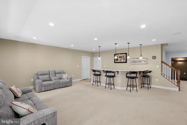 $1,687,786 | 15806 Waterford Creek Circle, Hamilton, VA 20158