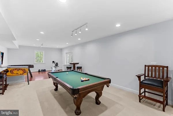 $1,687,786 | 15806 Waterford Creek Circle, Hamilton, VA 20158