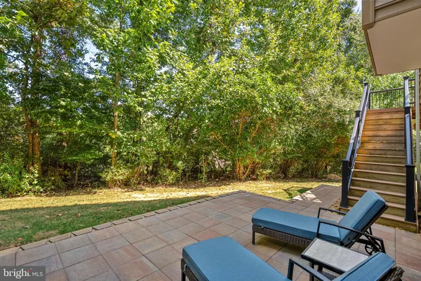 $1,687,786 | 15806 Waterford Creek Circle, Hamilton, VA 20158