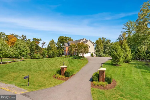 $1,687,786 | 15806 Waterford Creek Circle, Hamilton, VA 20158