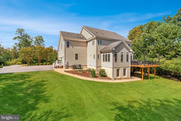 $1,687,786 | 15806 Waterford Creek Circle, Hamilton, VA 20158