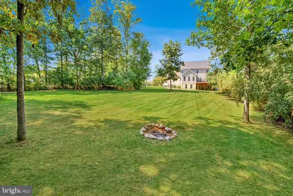$1,687,786 | 15806 Waterford Creek Circle, Hamilton, VA 20158
