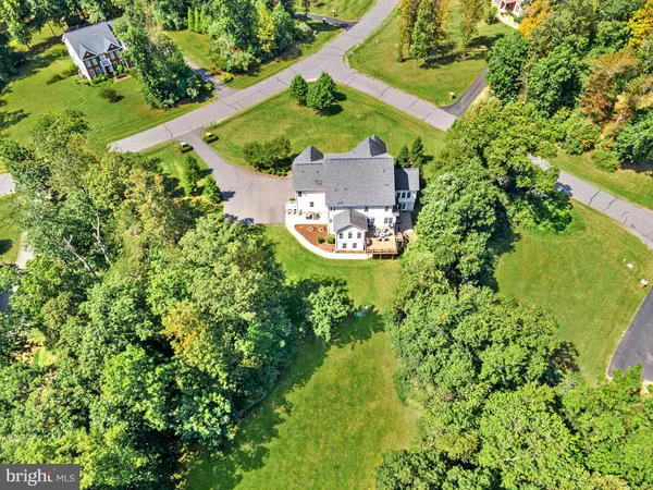 $1,687,786 | 15806 Waterford Creek Circle, Hamilton, VA 20158