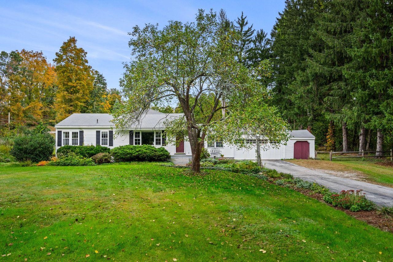 51 North Amherst Road Bedford, NH 03110 - Photo 2 of 38 Gallery Image 2