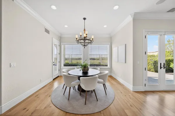 $1,999,000 | 214 West Bluff Avenue, Fresno, CA 93711