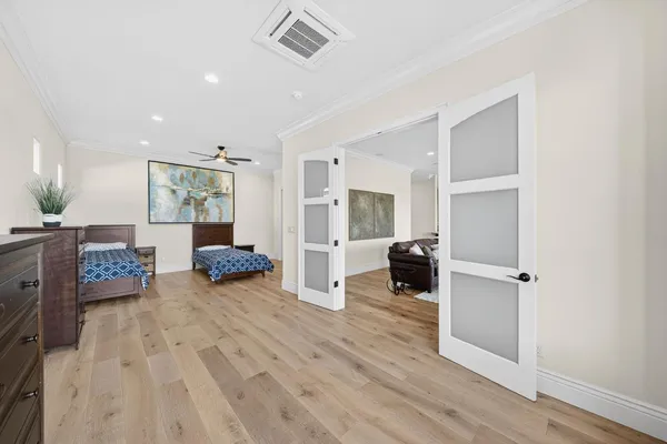$1,999,000 | 214 West Bluff Avenue, Fresno, CA 93711