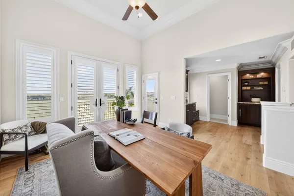 $1,999,000 | 214 West Bluff Avenue, Fresno, CA 93711