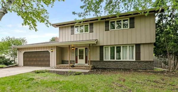 $378,500 | 3667 Evergreen Road North, Fargo, ND 58102