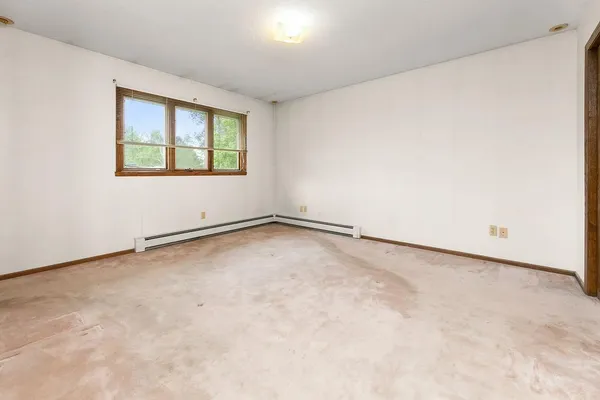 $378,500 | 3667 Evergreen Road North, Fargo, ND 58102