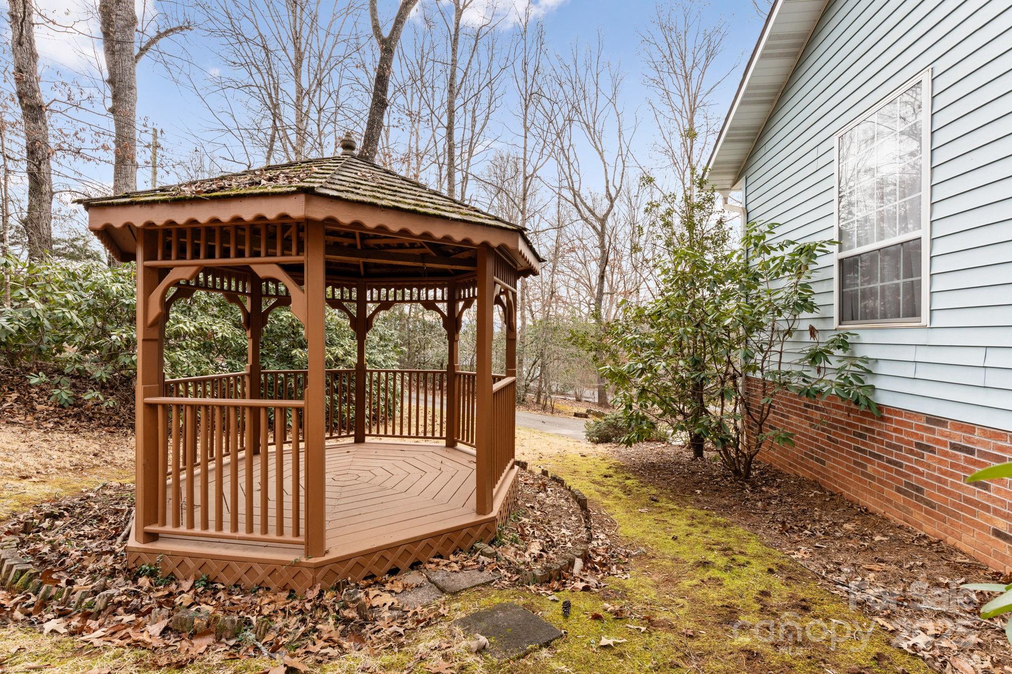 184 Trimont Mountain Road Franklin, NC 28734 - Photo 38 of 41