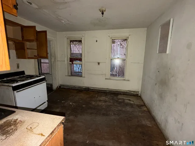 $340,000 | 1050 Hancock Avenue, Bridgeport, CT 06605