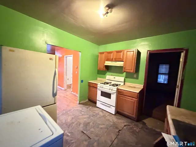 $340,000 | 1050 Hancock Avenue, Bridgeport, CT 06605