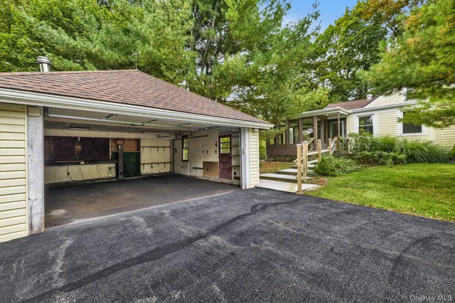 a view of a house with a outdoor space