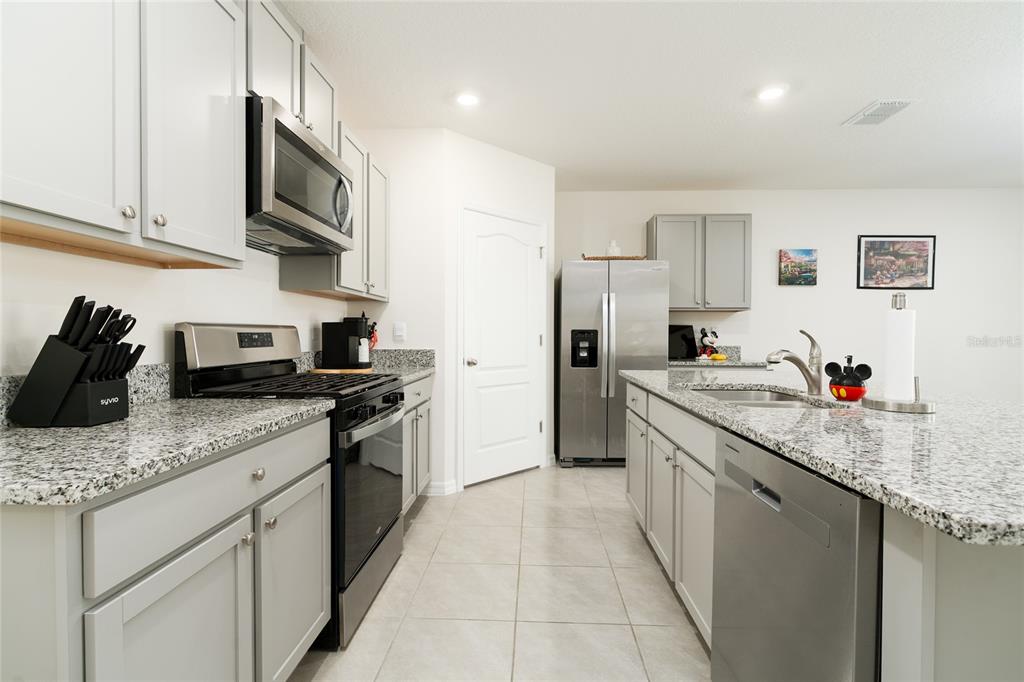 771 Lazio Circle DeBary, FL 32713 - Photo 9 of 64