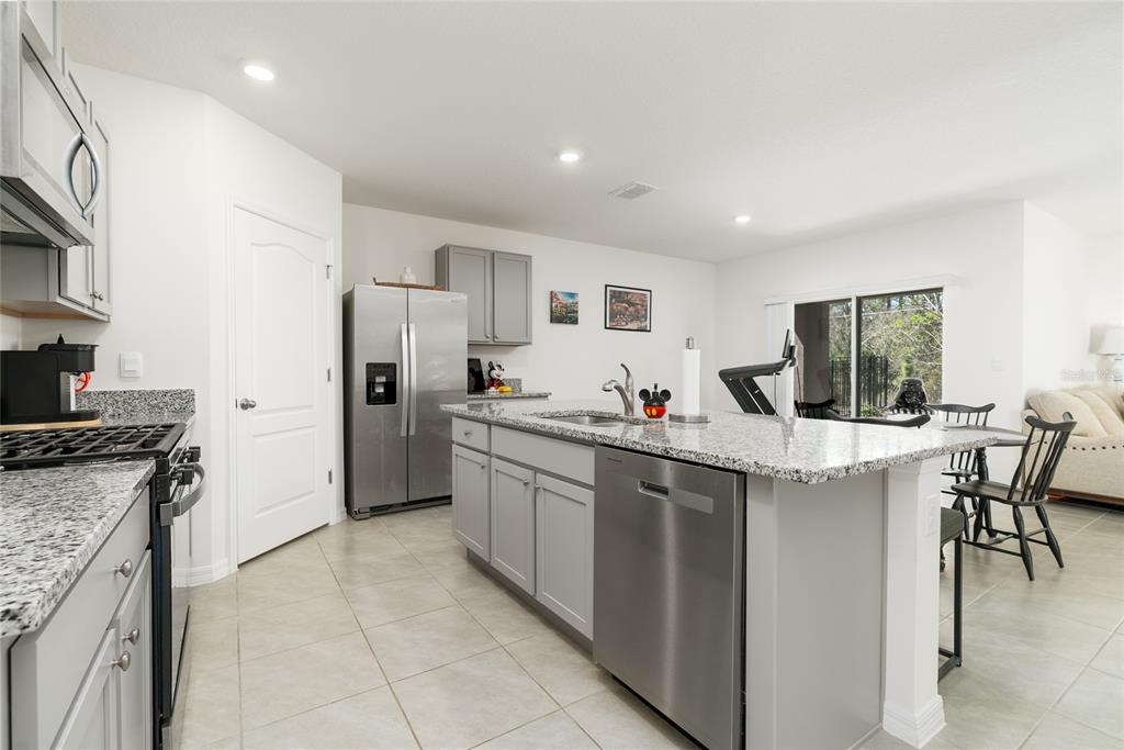 771 Lazio Circle DeBary, FL 32713 - Photo 10 of 64