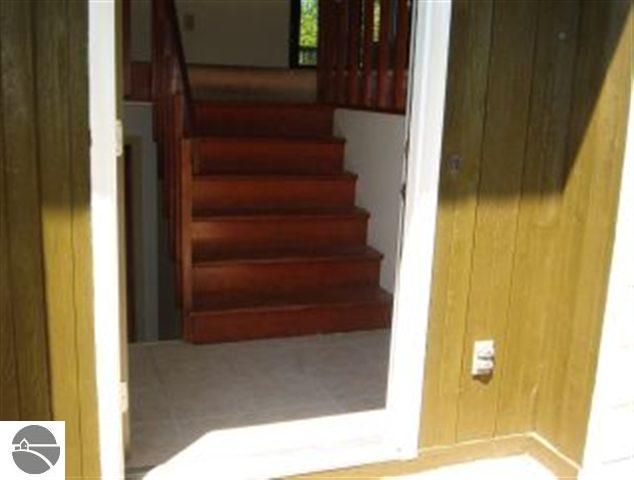 3777 Zimmerman Road Traverse City, MI 49685 - Photo 5 of 15 1706815-4.JPG