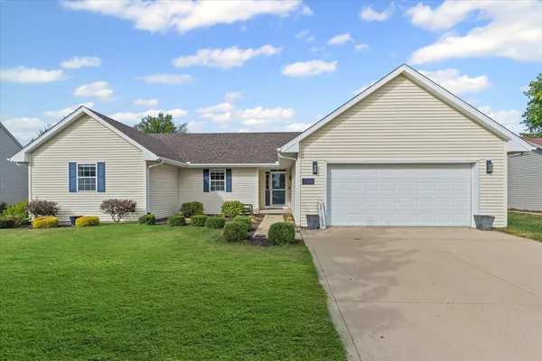 $339,900 | 1708 Magnolia Drive, St. Joseph, IL 61873