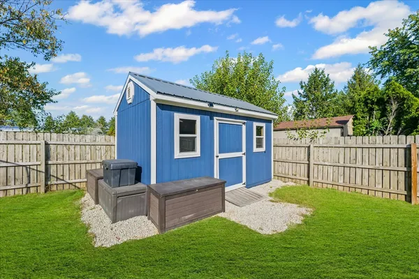 $339,900 | 1708 Magnolia Drive, St. Joseph, IL 61873