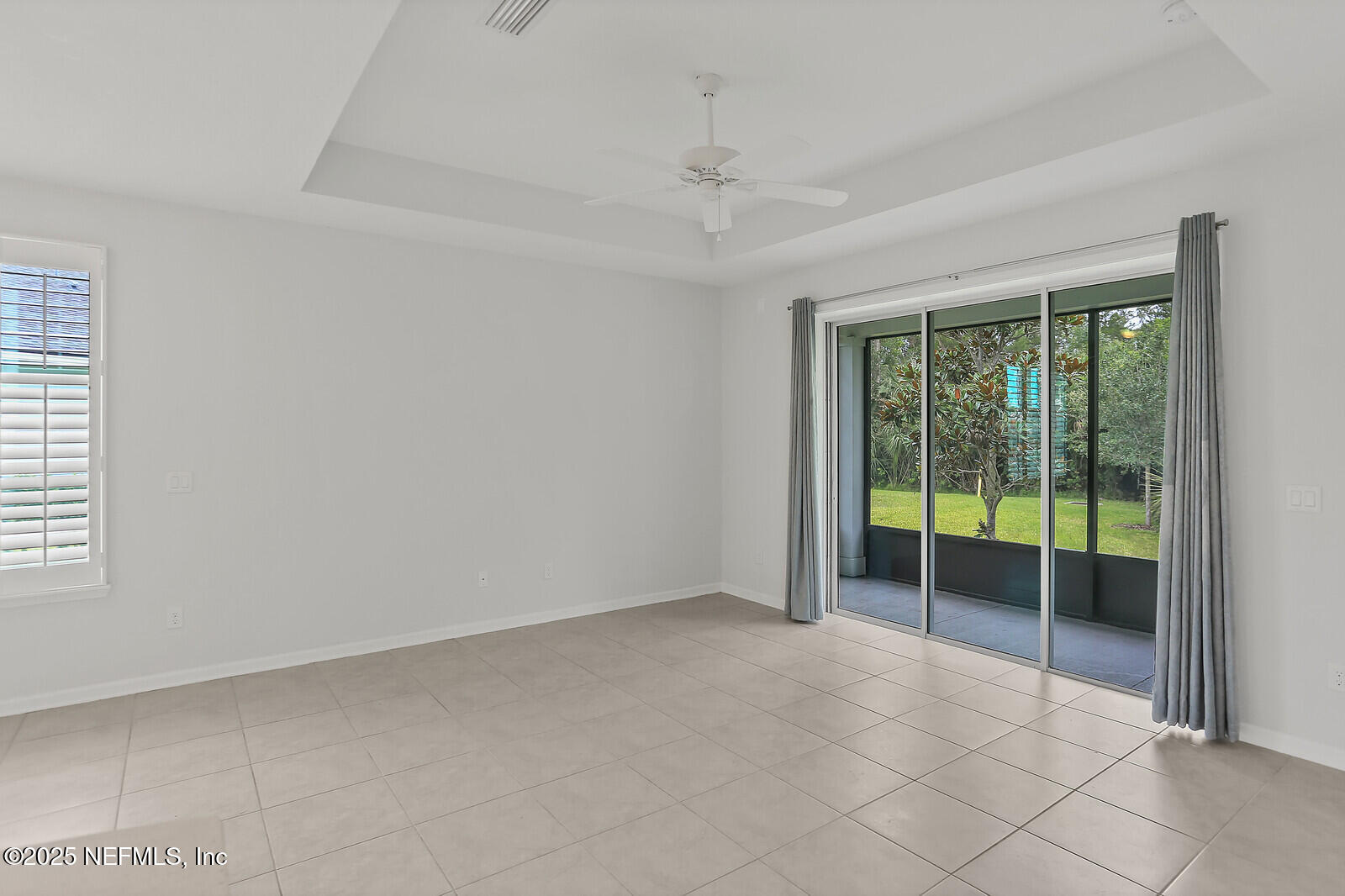 133 Leeward Island Drive St. Augustine, FL 32080 - Photo 11 of 48 a view of an empty room with window