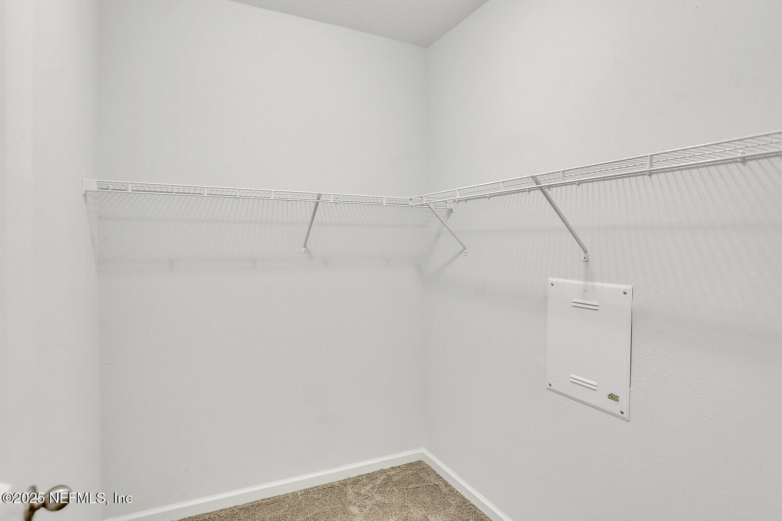 133 Leeward Island Drive St. Augustine, FL 32080 - Photo 15 of 48 a view of a room