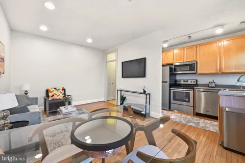 $374,000 | 1401 Columbia Road Northwest, Unit 414, Washington, DC 20009