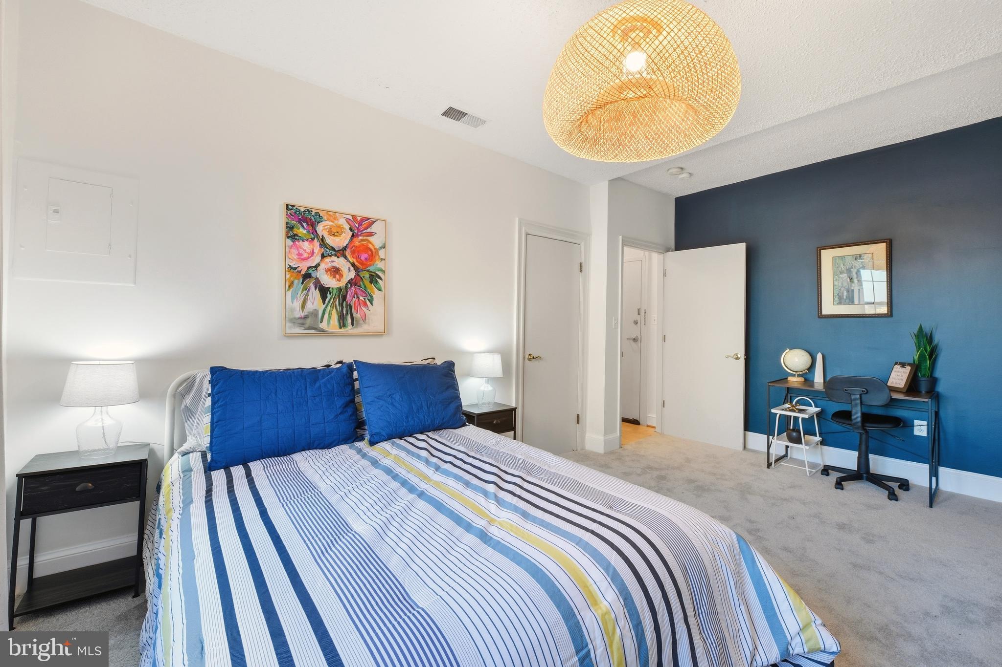 1401 Columbia Road Northwest, Unit 414 Washington, DC 20009 - Photo 28 of 39