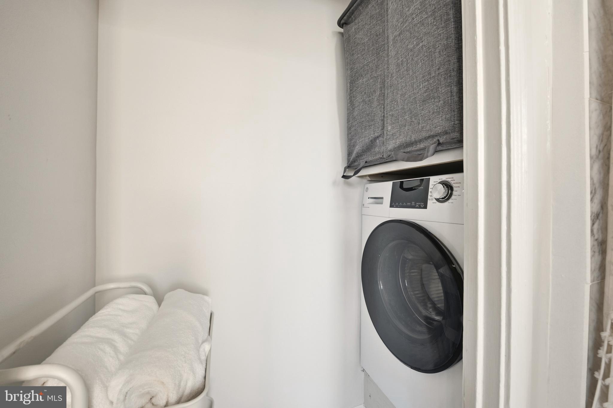 1401 Columbia Road Northwest, Unit 414 Washington, DC 20009 - Photo 32 of 39