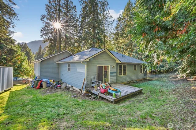 $479,900 | 2972 Brook Lane, Sedro-Woolley, WA 98284
