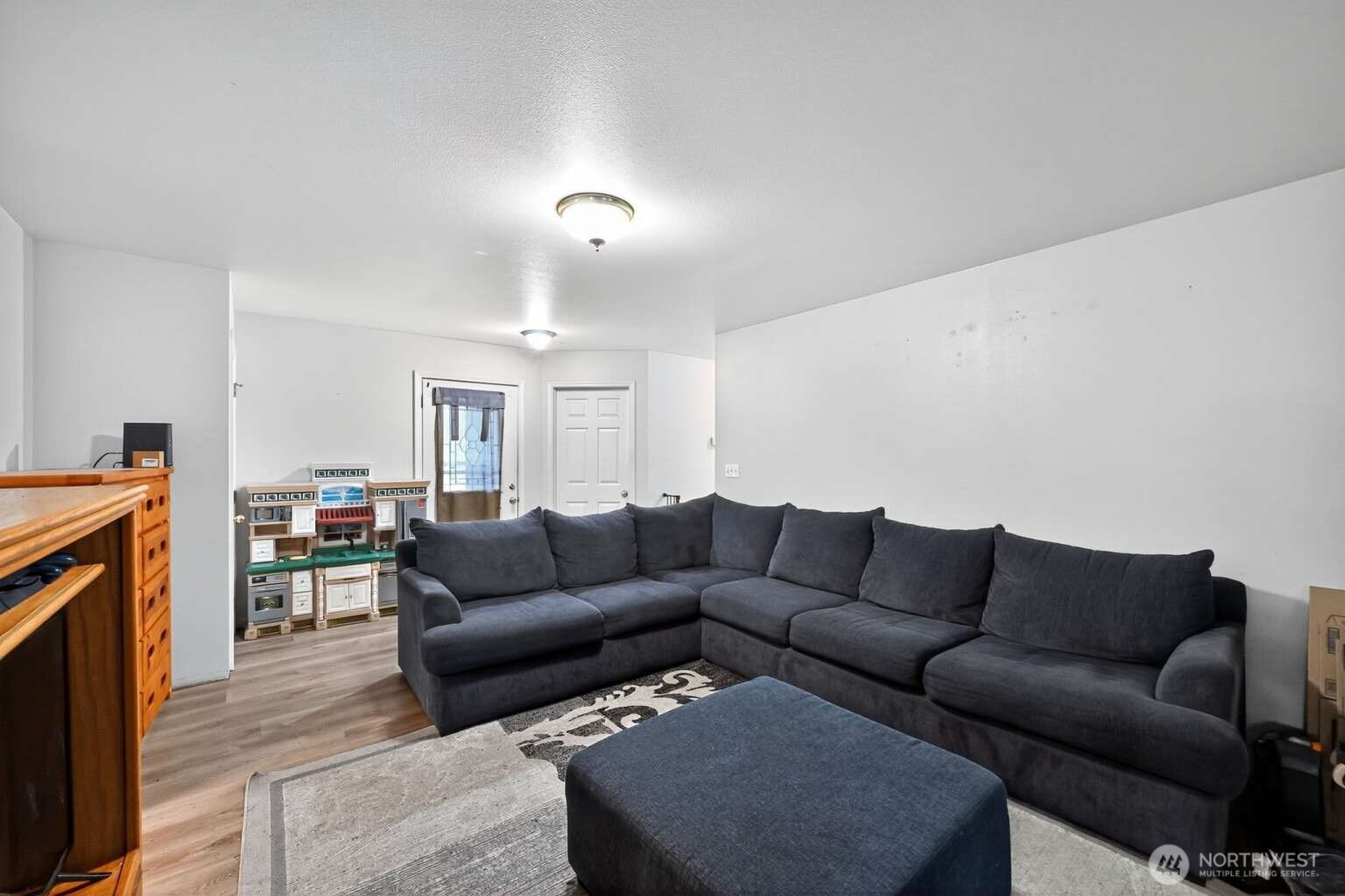 2972 Brook Lane Sedro-Woolley, WA 98284 - Photo 5 of 35 a living room with furniture and a couch