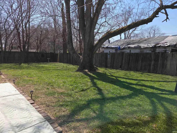 $105,000 | 2559 Sweetser Avenue, Evansville, IN 47714
