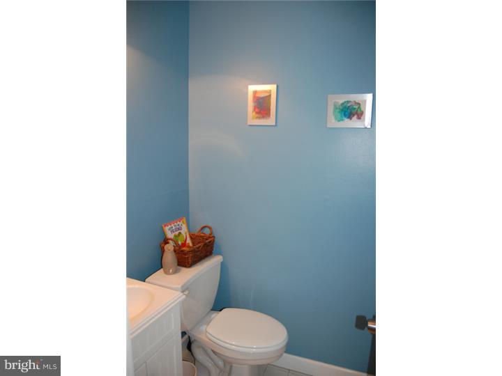 101 Morgan Road Aston, PA 19014 - Photo 22 of 25 Half Bath
