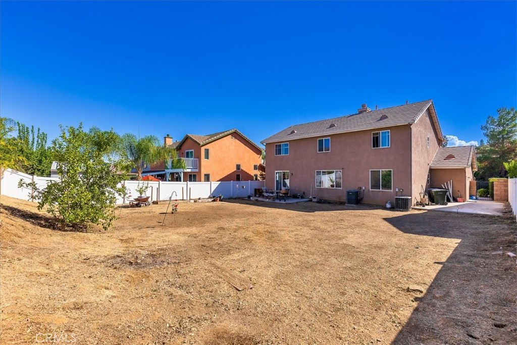 152 Alabaster Loop Perris, CA 92570 - Photo 24 of 41 Gallery Image 24