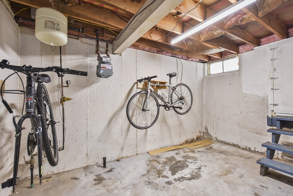 23 Harold Street Worcester, MA 01604 - Photo 27 of 32