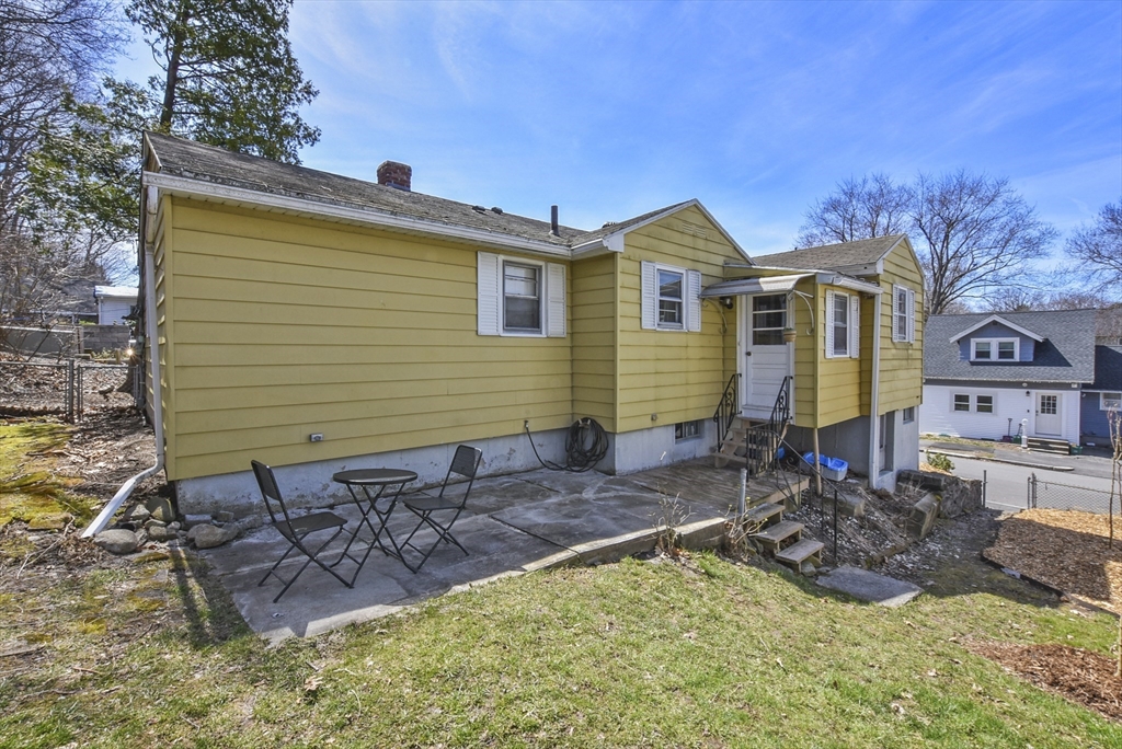 23 Harold Street Worcester, MA 01604 - Photo 4 of 32 a front view of a house with a yard