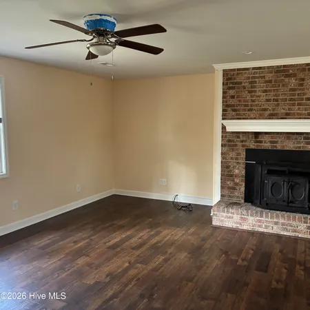 $2,000 | 376 Governors Road Southeast, Winnabow, NC 28479