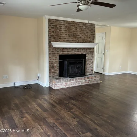 $2,000 | 376 Governors Road Southeast, Winnabow, NC 28479