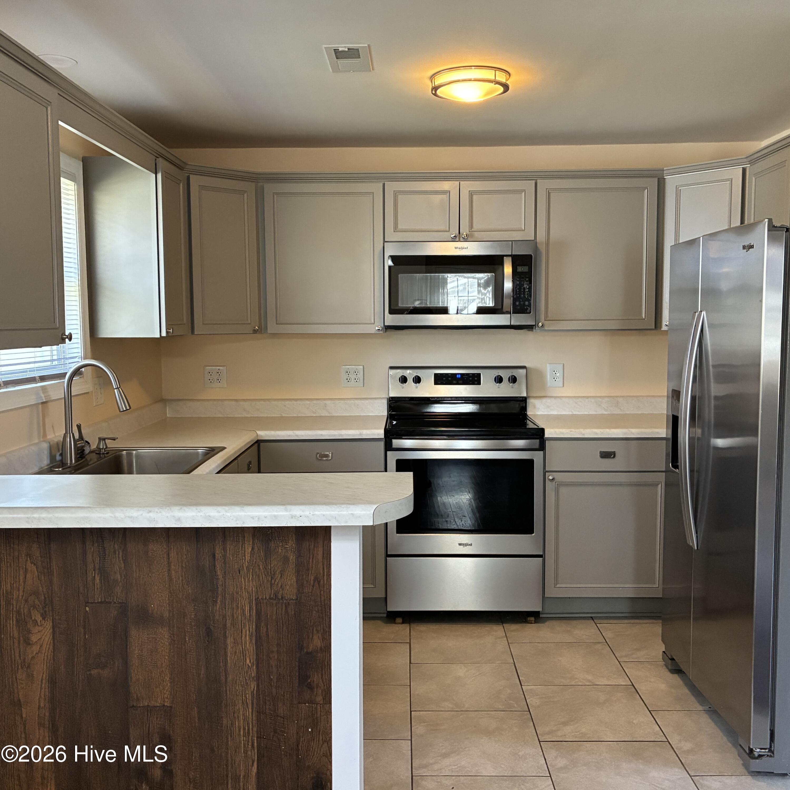 376 Governors Road Southeast Winnabow, NC 28479 - Photo 7 of 44 g376.7