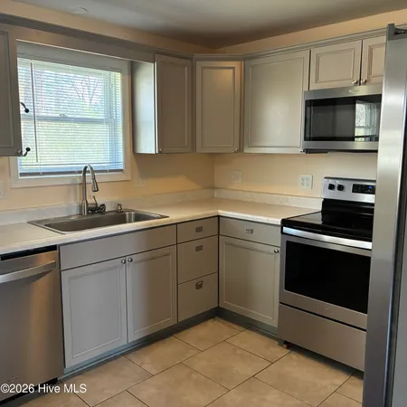 $2,000 | 376 Governors Road Southeast, Winnabow, NC 28479